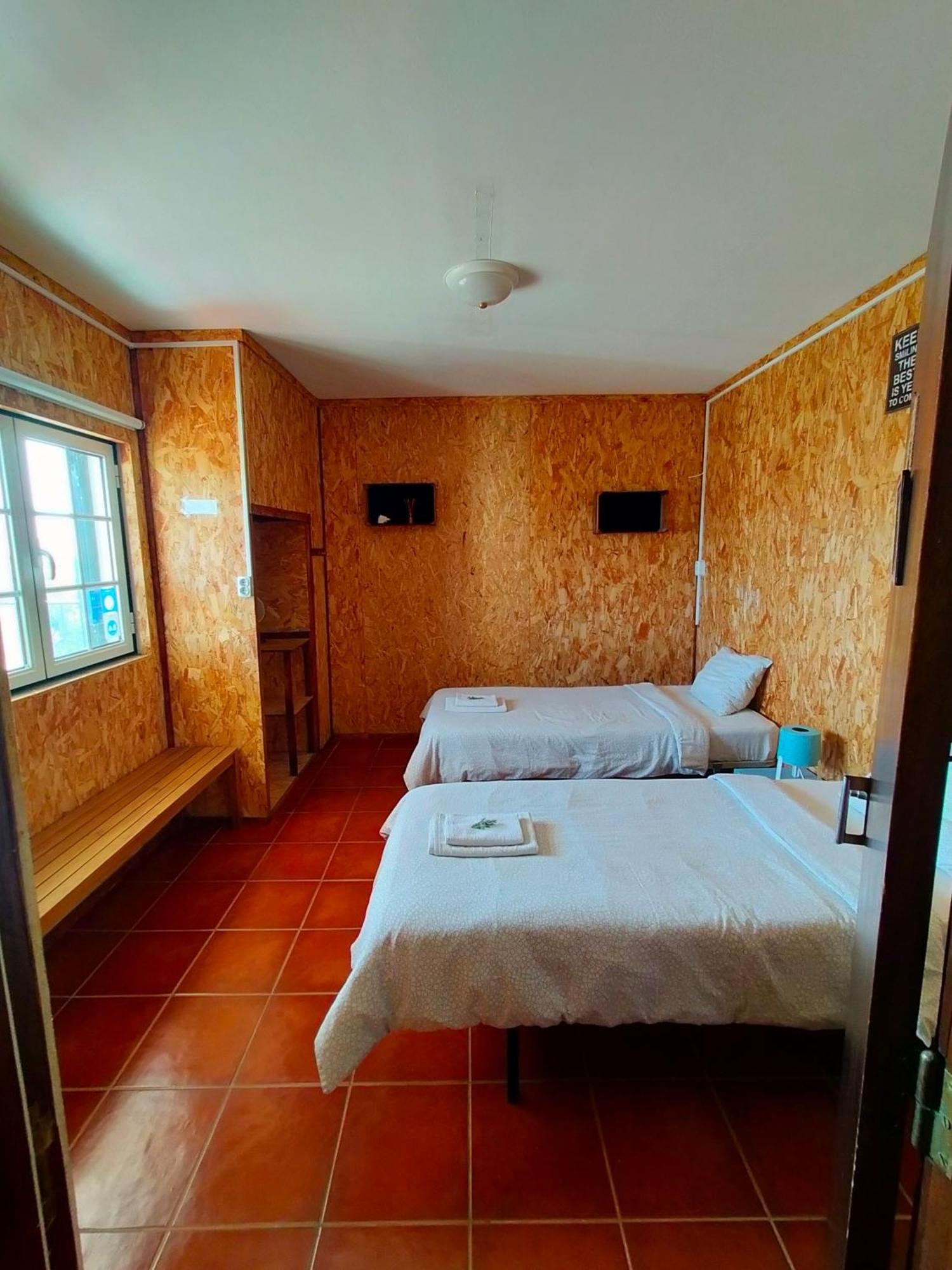 I Ka Hale Bed & Breakfast Vila Nova de Milfontes Bagian luar foto